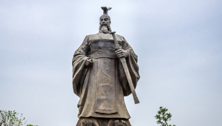 为什么西汉的皇帝比东汉皇帝更出名？