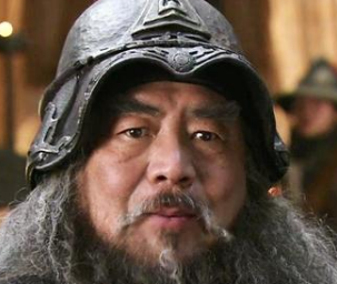 杀死杨修后，曹操是如何对待杨彪的？