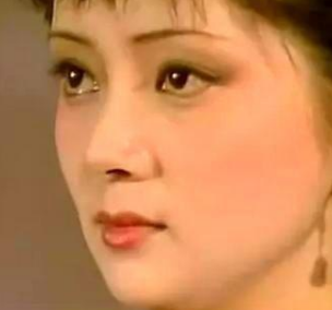 红楼梦中傅秋芳是什么人？最后是什么结局？