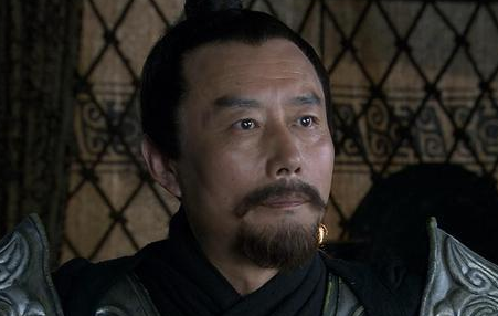 曹操的兖州之路，究竟是谁在暗中支持？