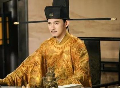 古代皇帝多身着龙袍 宋朝皇帝为什么是身穿官服