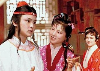 红楼梦中贾母知道袭人是王夫人的人吗？是何态度？