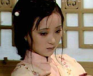 红楼梦中为何会爆发抄检大观园？贾府众人是什么表现？