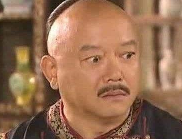 让清朝文武百官忌惮的八旗旗主的权力指的是什么？