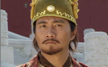 朱元璋用膳时吃到头发，大厨一句话逃过一劫