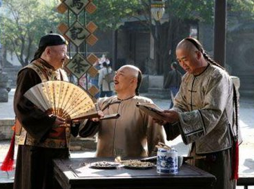 和珅为什么罔顾国家百姓，贪污了那么多钱？