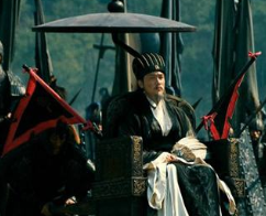 诸葛亮为什么一直是坐着轮椅拿着羽毛扇的形象？有何特殊原因？