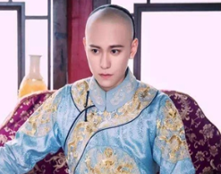 康熙为什么要派遣十几个少年去制服鳌拜？这个方法为何能奏效？