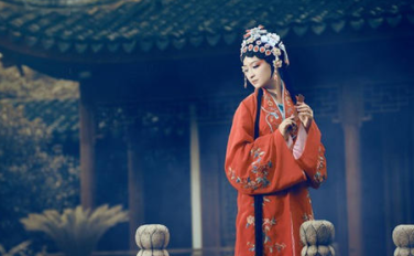 古代封建的男权社会，有哪些女子从事的职业呢？