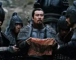 刘备非常信任诸葛亮，为什么托孤时没将兵权一并交给他？