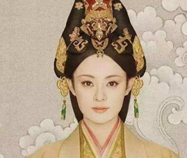 历史上有哪几位女性，身为太后还怀孕生子的？