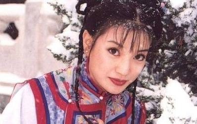 她是出身皇室的金枝玉叶，最后却沦为民女