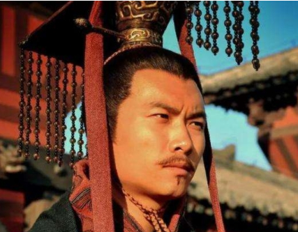 曹丕和刘备都已经称帝了 孙权称帝为何等了八年之久