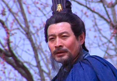 曹操问徐庶诸葛亮是谁，徐庶怎么说的？