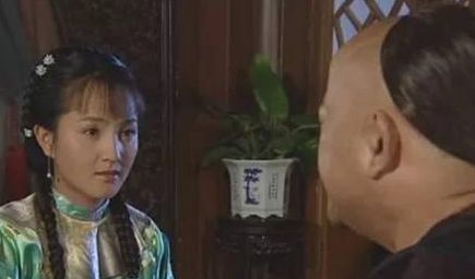 和珅的妻妾共有九个中外美女，这9位美女分别是谁？
