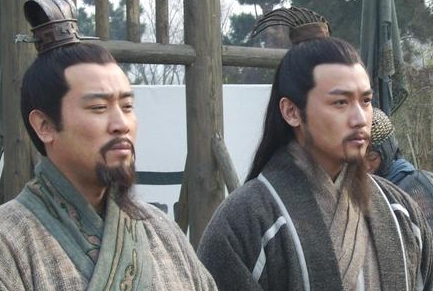 刘备为什么托孤李严 刘备为什么不把军事交给诸葛亮