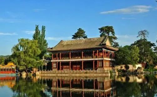 古代没有空调，皇帝们是怎么避暑的？