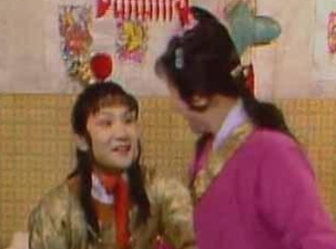 袭人为何会选择和宝玉在一起？是自愿，还是被迫？