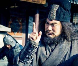 在蜀汉能守住荆州的人是谁？关羽张飞都守不住