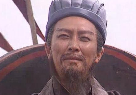 诸葛亮出征时为什么做轮椅 胡说,那玩意叫做战车