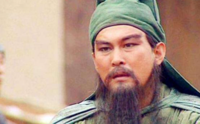 乐进为何能多次挫败关羽？他的实力怎么样？