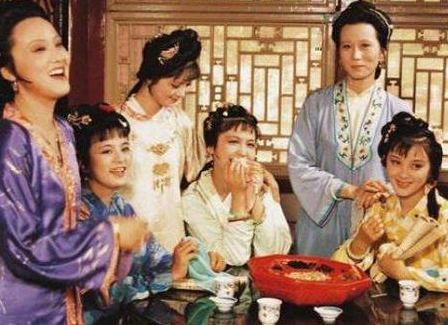 雍正抄曹雪芹的家产后 雍正到底搜出了多少钱