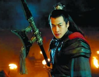 潘凤当初和吕布齐名 潘凤是怎么被华雄一刀斩杀的