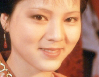 袭人如果想要成为姨娘，需要什么样的条件？