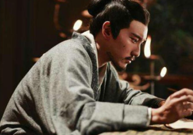 郭嘉的评价很高，他都有哪些有名的计谋呢？