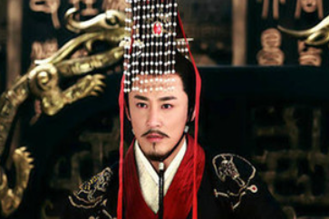 汉武帝为何要独尊儒术，他是怎么考虑的？