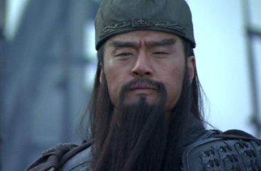 关羽容易骄傲大意，为何刘备却派他镇守荆州呢？