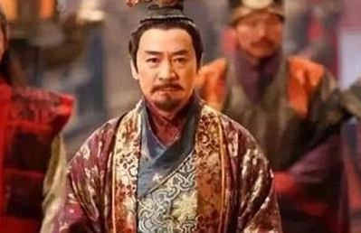 唐朝从什么时候开始出现权力下移的现象了？