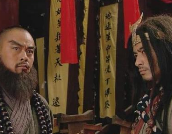 水浒传听到宋江招安后，林冲选择沉默是为何？
