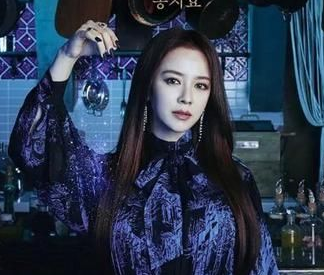 韩剧《来魔女食堂吧》改编自同名魔幻小说，一共有八集
