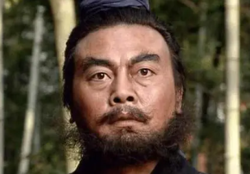 张飞只是丢了徐州而已，为何要拔剑自刎呢？