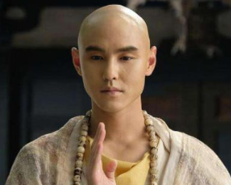 唐中宗李显的一生都有僧人陪伴，有哪些具体事迹？