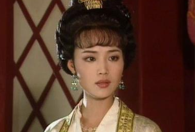 上官婉儿非常有才华，为何却深陷权利斗争中呢？