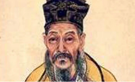 梅尧臣《苏幕遮·草》：这首咏草词却不着一个“草”字