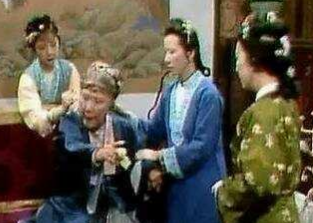 红楼梦中鸳鸯拒婚之后，贾母是如何骂王夫人的？