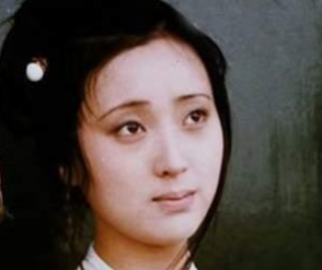 红楼梦中史湘云的身世怎么样？她为何不像黛玉悲观