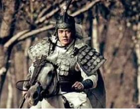 刘备去东吴娶亲时陪同去的人都是谁？为何诸葛亮不在？