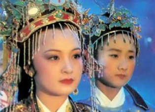 红楼梦中元春省亲回宫是在什么时候？为何会安排在晚上？