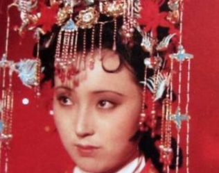 红楼梦中林黛玉的家世怎么样？与贾府相比如何？
