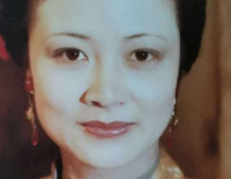 红楼梦中王熙凤与尤氏之间的关系怎么样？有多复杂?
