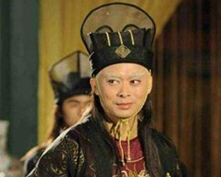 在古代贴身伺候皇帝的为何事太监而不是宫女？