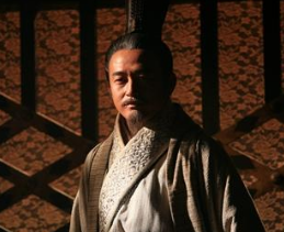 商鞅变法的实施对秦国百姓而言，有什么影响？