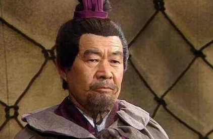 曹操的三个谋士谁更厉害一些?是郭嘉吗？
