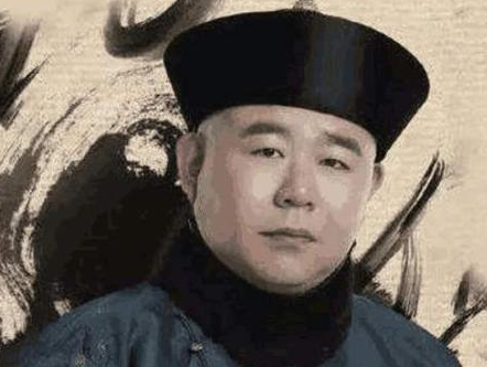 古代太监被阉割之后 他们是站着上厕所还是蹲着的