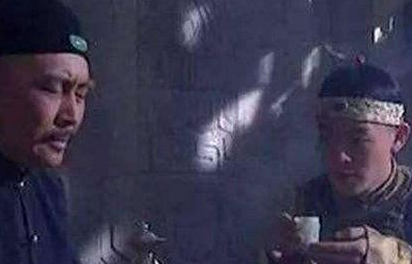 历史上的弘时到底是怎么死的 正史和电视剧是一样的吗