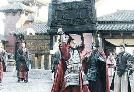 秦武王在23岁就举鼎失败而死 秦武王都对秦国做出了什么贡献